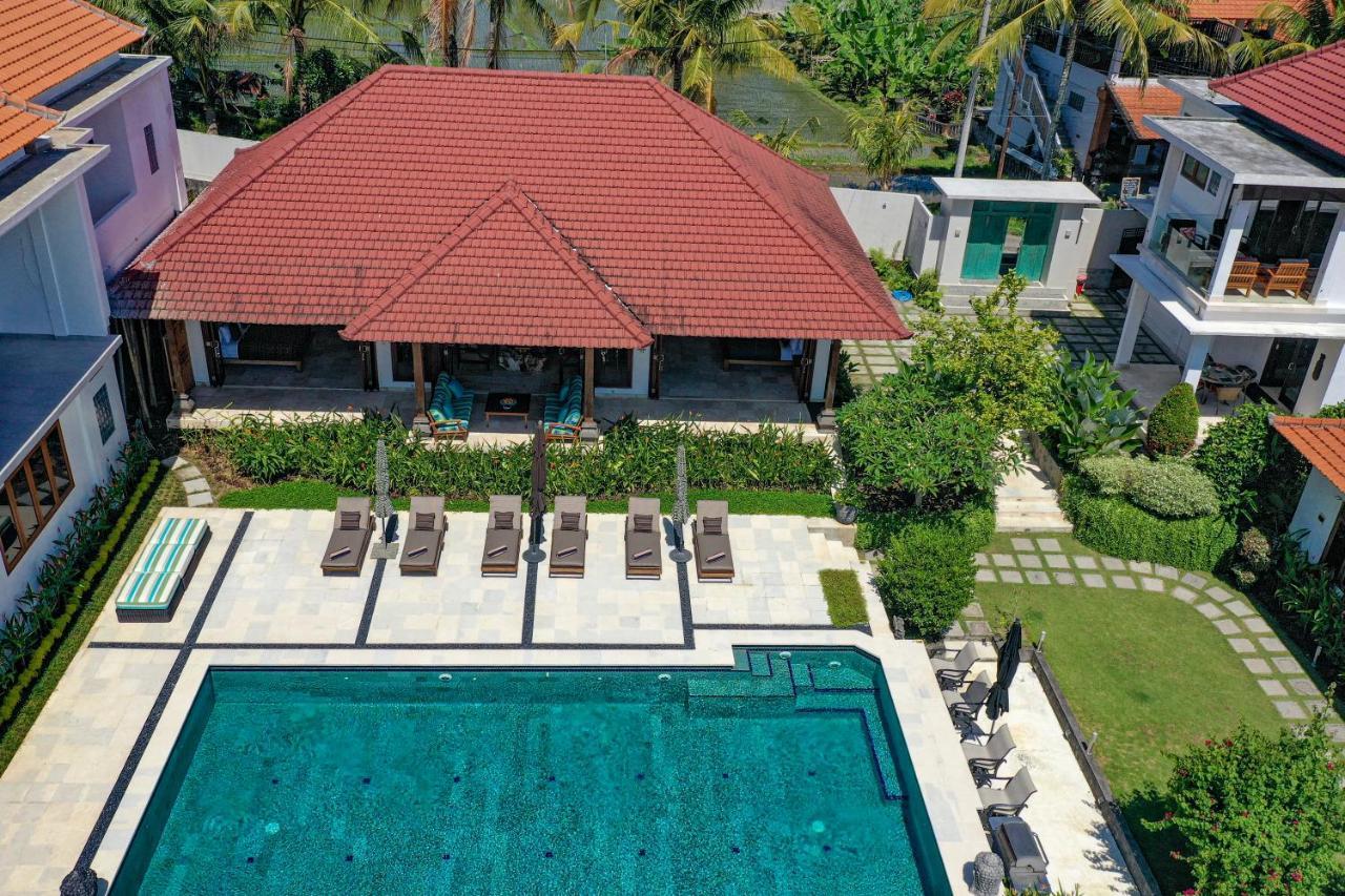 Wake In Paradise And Luxury Lebah Villas Ubud Kültér fotó
