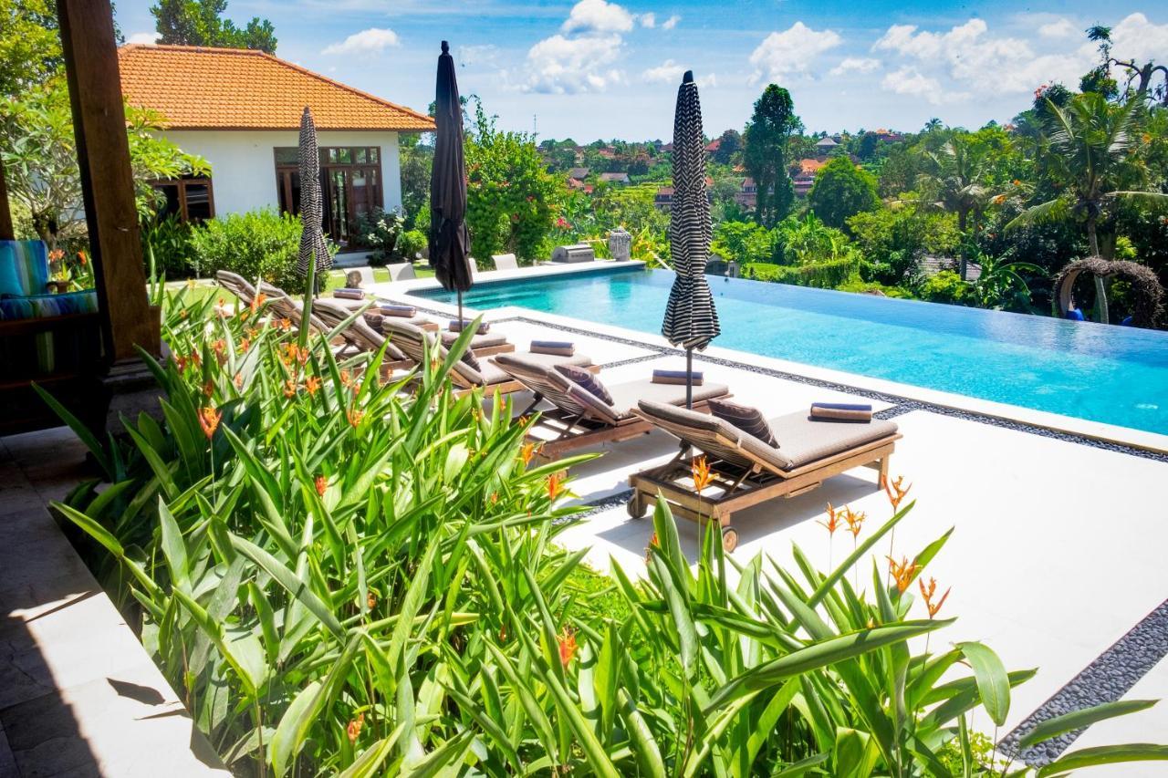 Wake In Paradise And Luxury Lebah Villas Ubud Kültér fotó