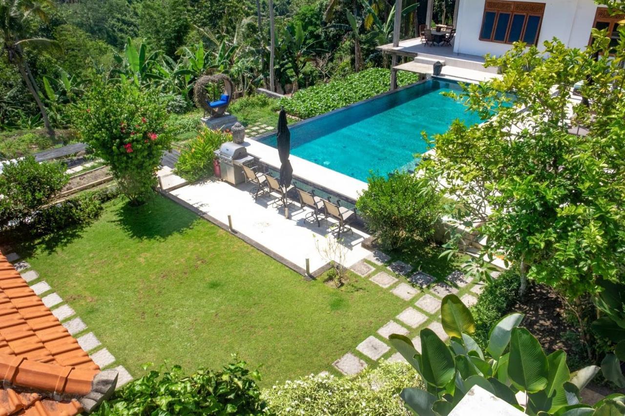 Wake In Paradise And Luxury Lebah Villas Ubud Kültér fotó
