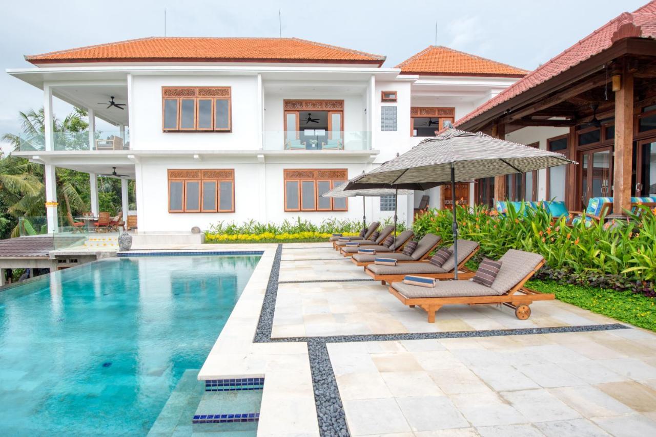 Wake In Paradise And Luxury Lebah Villas Ubud Kültér fotó