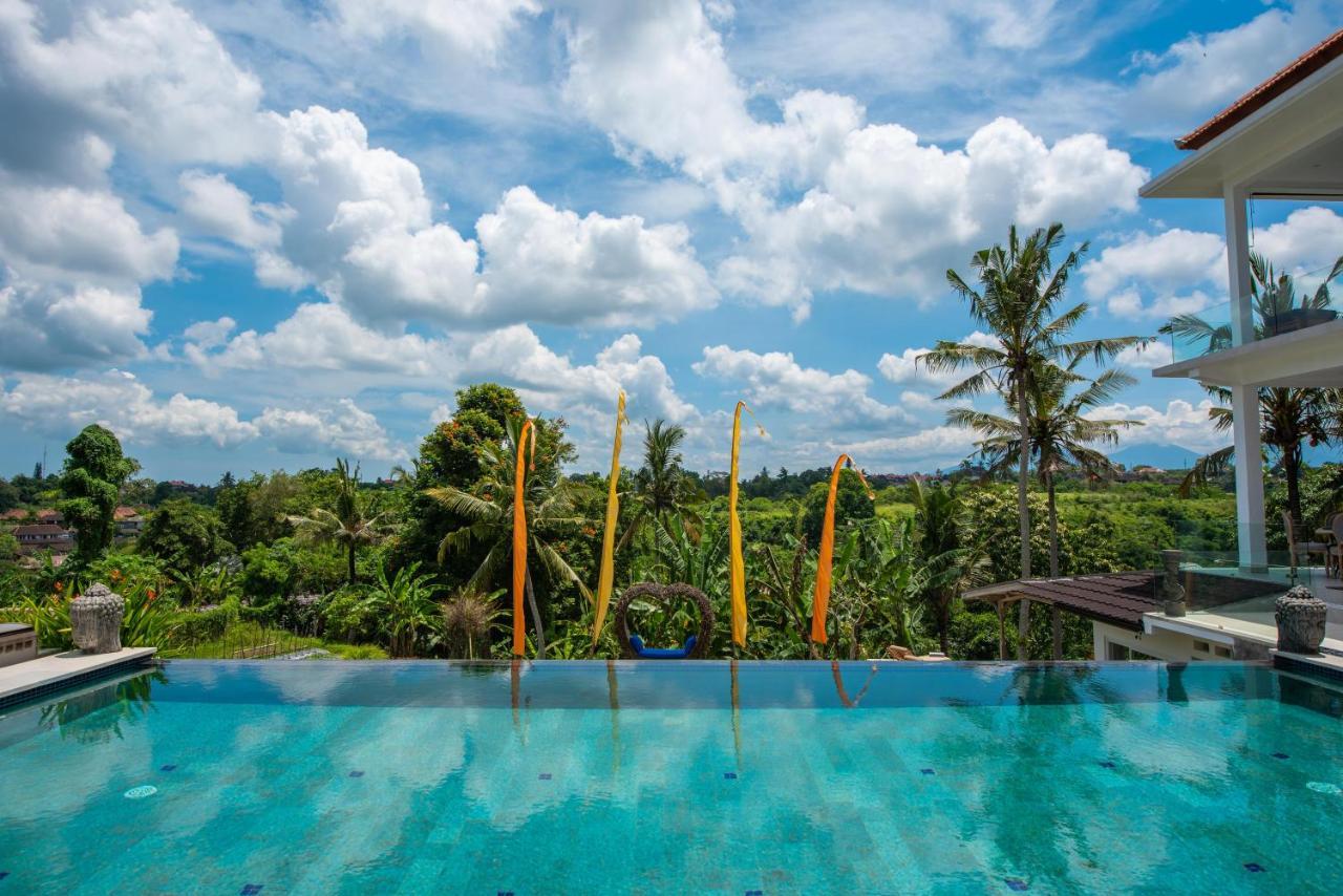 Wake In Paradise And Luxury Lebah Villas Ubud Kültér fotó